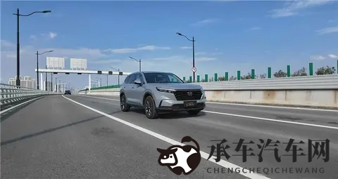 国产精品成人片|国产汽车惊艳亮相,速度与激情来袭-2