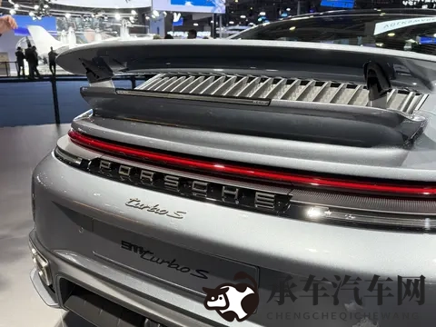 男生和女生肌肌对肌肌|汽车市场性别差异:他她追求,品牌应对策略-1