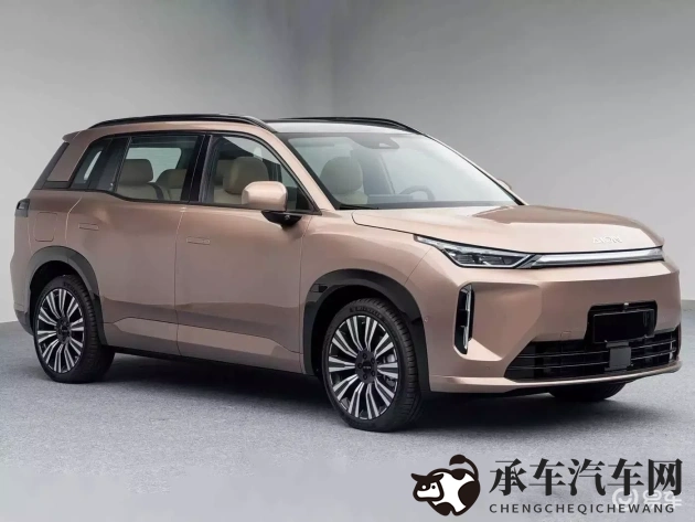 我半夜摸妺妺的奶c了她软|夜幕降临,智能汽车夜行体验升级-3