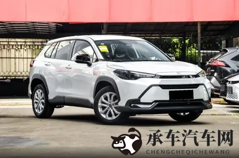 姬小满裸体 开腿|姬小满当众展露身姿，双腿张开任人观赏-2