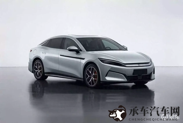 一个妈妈7中字头强华驿的结局|强华驿7座家用车:妈妈好评,舒适又省油-3