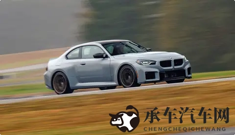 他摸着她双乳不停呻吟A片小视频：智能驾驶辅助系统：未来驾驶新潮流-2