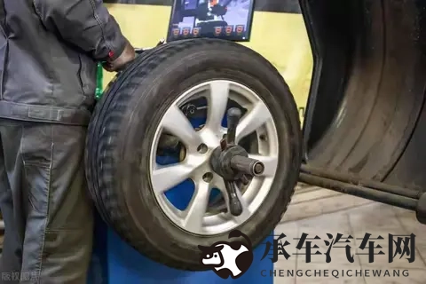 欧美 巨大 房乳 挤奶|欧美风情，巨乳丰盈，自然挤奶瞬间-2