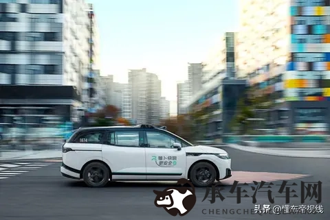 打扑克又痛又叫的软件|智能驾驶新突破,安全便利双重保障-3