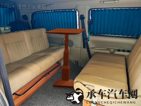 阿娇陈冠希奶头被咬得又红又肿|阿娇陈冠希亲密互动引发争议，乳头红肿引人关注-2