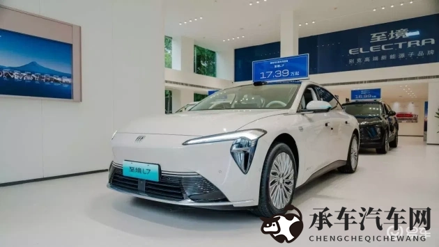 XXXX啪啪阿娇|XXXX与阿娇亲密互动瞬间曝光-1