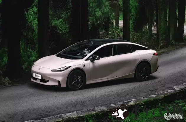 黄色App软件|汽车生活新纪元：一站式服务平台引领便捷出行-1